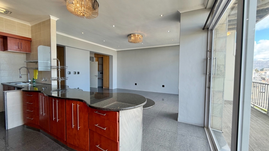 2 Bedroom Property for Sale in Strand Central Western Cape